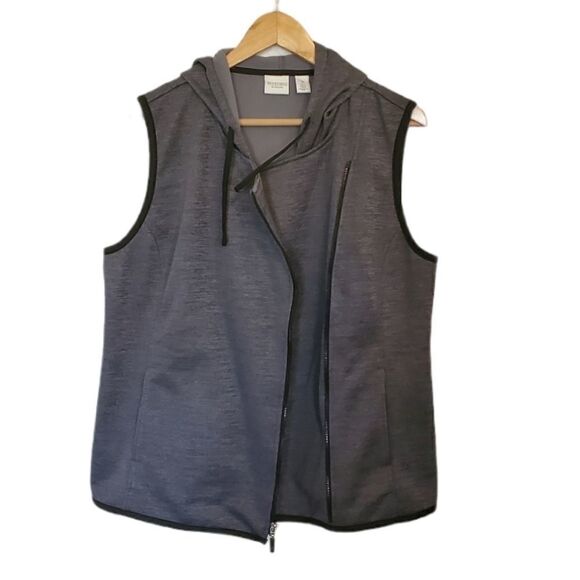 Weekend by Chico's Ladies Size 2 Vest - Picture 4 of 5